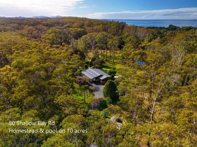 Tranquil acreage living nearby Wallis Lake