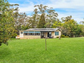 Tranquil Acreage Retreat