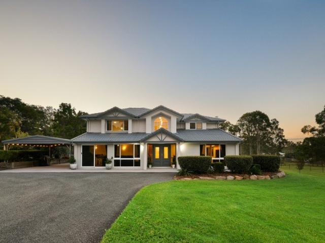 Tranquil Acreage Sanctuary Crafted for Serenity & Sophistication
