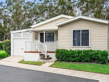 Tranquil Bushland Retreat North Facing Home with Stunning Views!