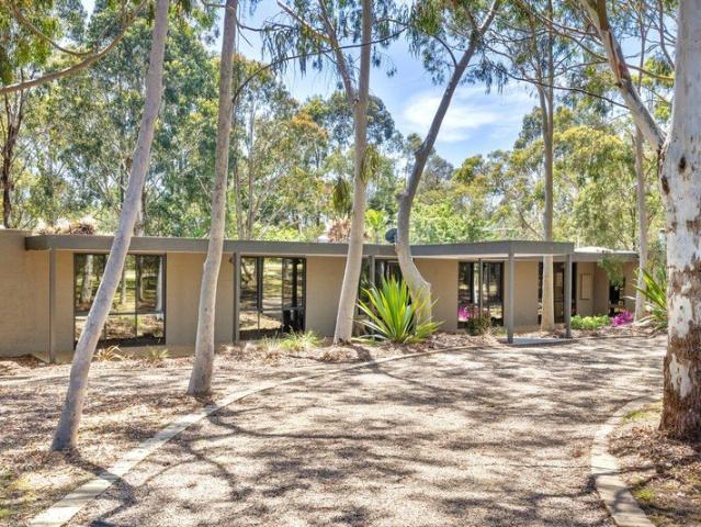 Tranquil Bushland Retreat