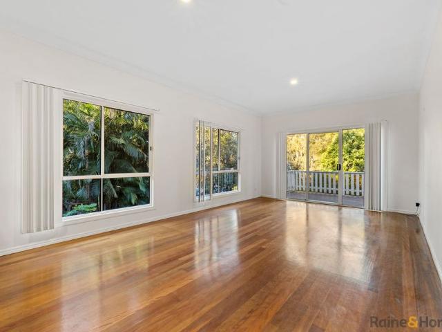 Tranquil Coastal Living Backing onto Nature Reserve