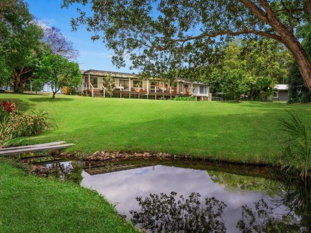 Tranquil Family Oasis in the Heart of Bonville