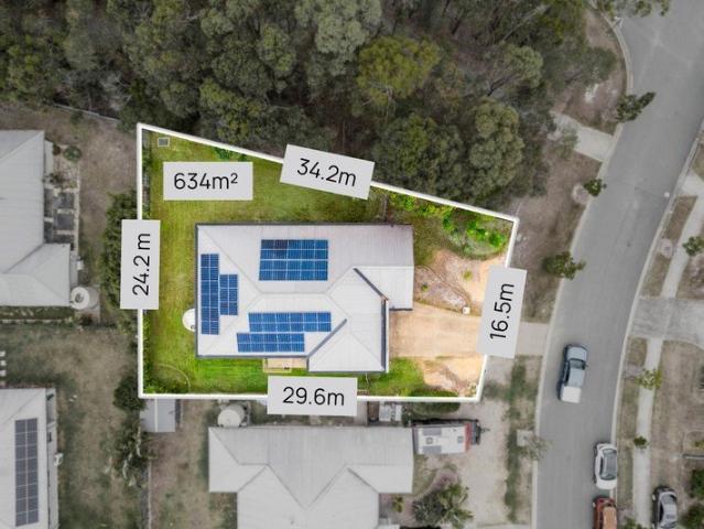 Tranquil Family Living Next to Bushland on Corner 634 sqm Block owner committed to sell