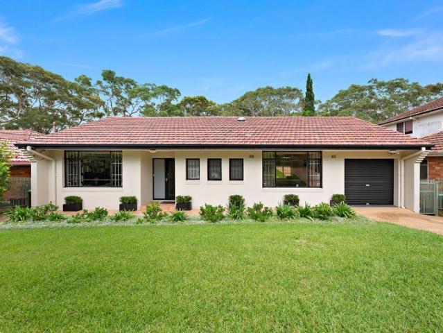 Tranquil family sanctuary backing onto bushland reserve