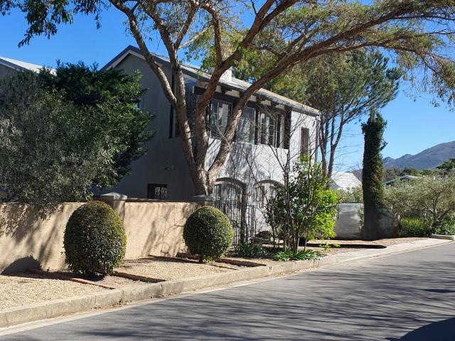 Tranquil Franschhoek Living Just Steps from the Village Center
