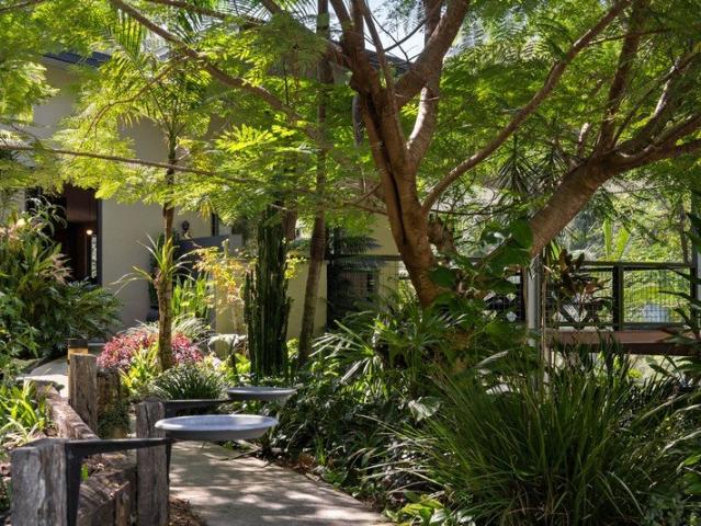 Tranquil Hinterland Retreat with 3 Dwellings!