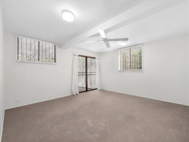 Tranquil inner city location Ideal for executives and families