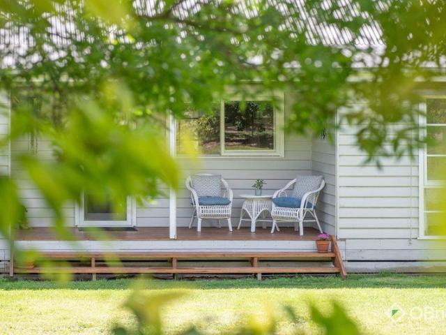 Tranquil Lifestyle on 2.5 Acres