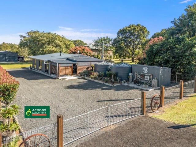 Tranquil Lifestyle Property on 2,023m² in Beautiful Moffatdale