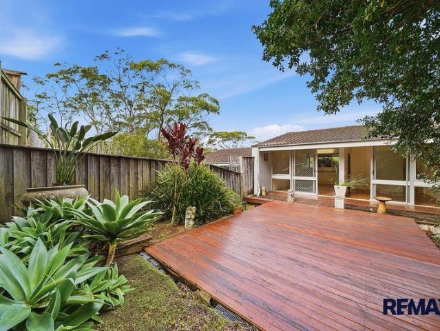 Tranquil, light filled townhome, perfect for first home buyers or downsizers
