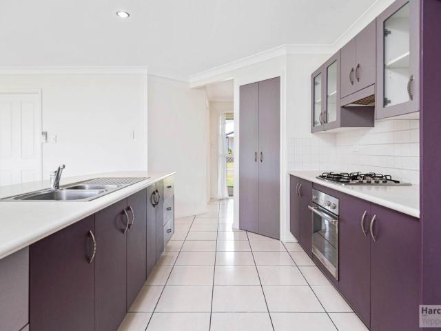 Tranquil Living in Cooee Bay