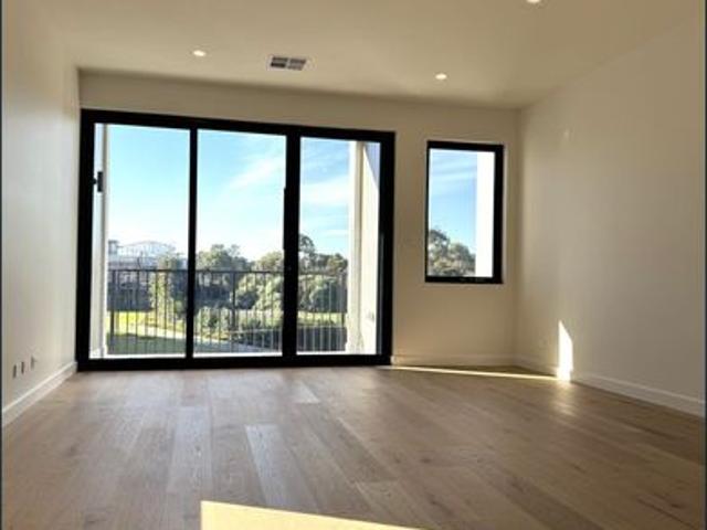 Tranquil Living Overlooking The Grange Golf Course