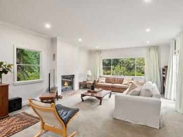 Tranquil Location with Stunning Gardens and Views