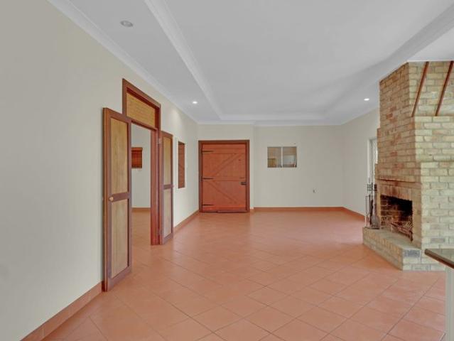Tranquil Luxury Living in the Heart of Boyland