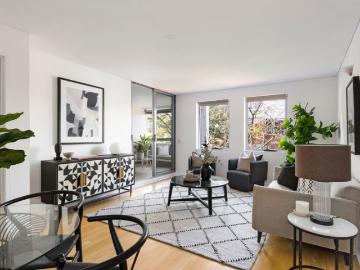 Tranquil one bedder central to King Street's best