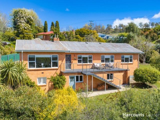 Tranquil River Views and Relaxed Living