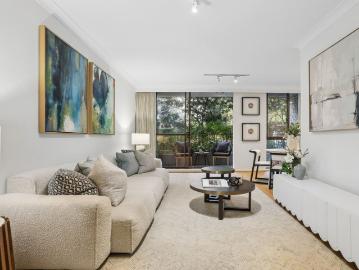 Tranquil & Spacious Apartment In The Sought After 'Ransford Hall'