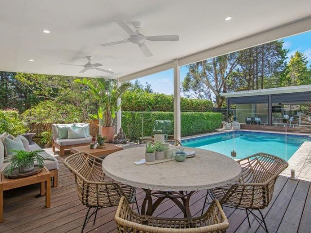 TRANQUILITY & BEAUTY OF THE ACREAGE LIFESTYLE MOMENTS TO BEACHES