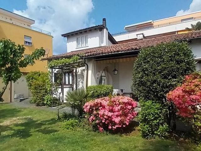 TRANQUILLA E SOLEGGIATA CON AMPIO GIARDINO