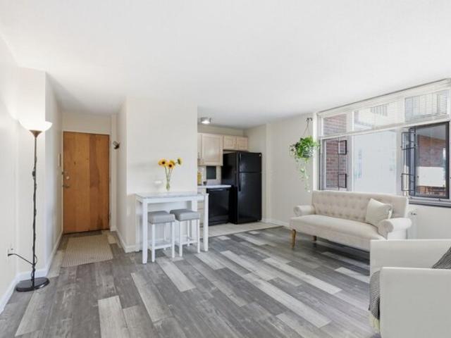 Trapelo Rd Apt,belmont, Condo For Sale