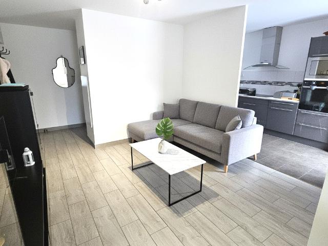 Trappes / Duplex récent de 96 m2 / 3 chambres + 2 parkings