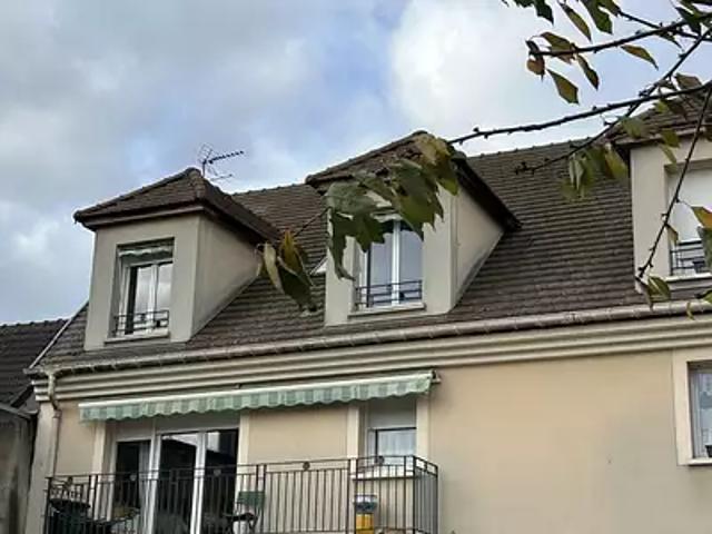 Trappes 78190 Achat / Vente appartement 3 pièces t3 au dernier étage