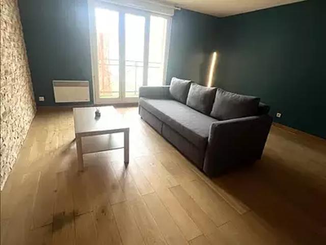 Trappes 78190 Location appartement 2 pièces t2 jardin balcon