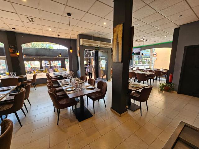 TRASPASO DE RESTAURANTE EN LOS ALCÁZARES