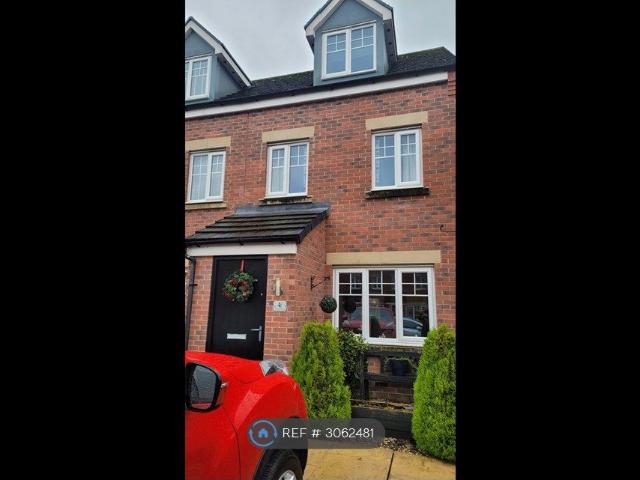 Trethorne Avenue, Chorley PR7, 3 bed semi detached house to rent, £1,050 pcm | PrimeLocation