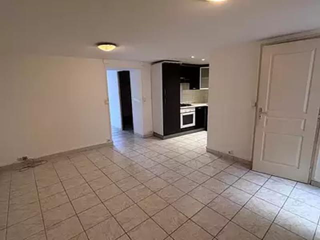 Trets 13530 Achat / Vente appartement 2 pièces t2
