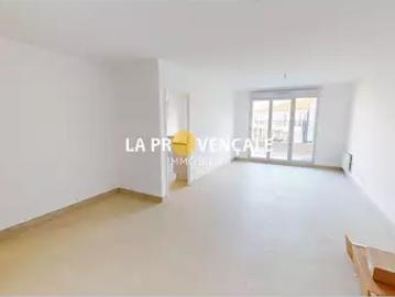 Trets 13530 Achat / Vente appartement 3 pièces t3 au dernier étage terrasse
