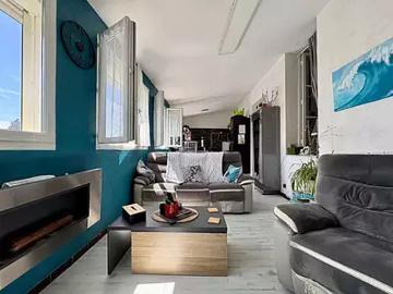 Trets 13530 Achat / Vente appartement 3 pièces t3 au dernier étage