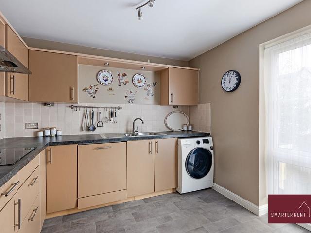 Trevelyan Court, Windsor SL4, 2 bed flat to rent, £4,275 pcm | PrimeLocation