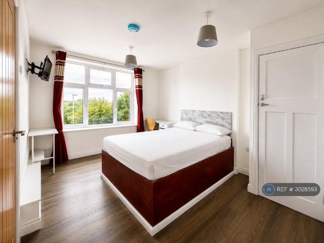 Trevethan Road, Falmouth, TR11 1 bed in a house share to rent £675 pcm £156 pw