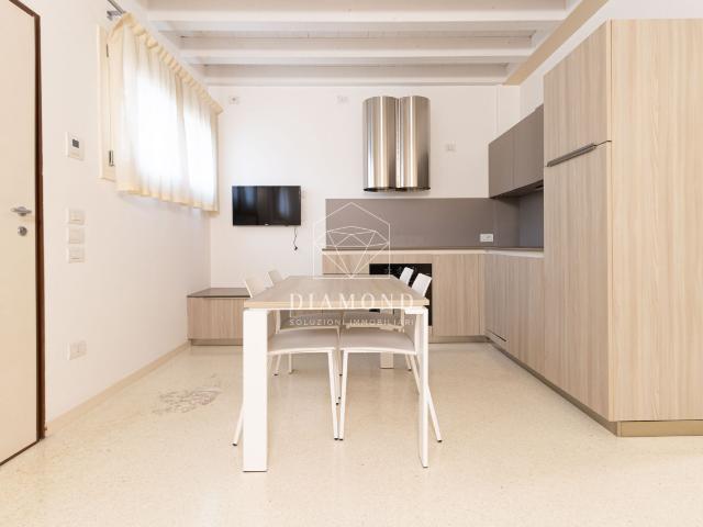 Trevignano: mini appartamento, arredato, in residence con piscina