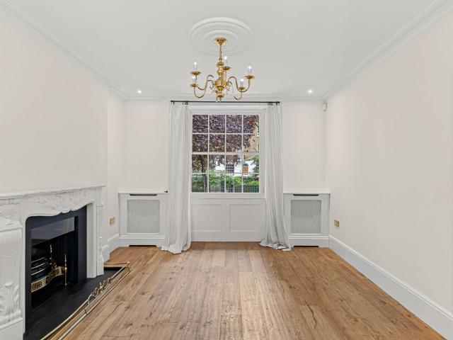 Trevor Square, Knightsbridge, London SW7, 4 bed property to rent, £13,000 pcm | PrimeLocation