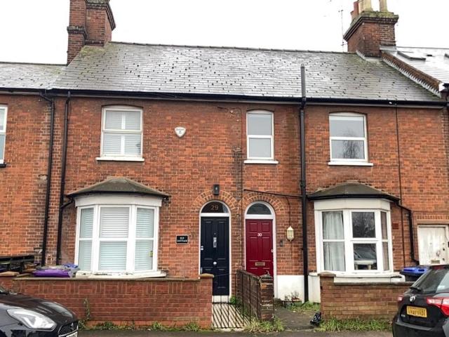 Trevor Road, Hitchin, SG4 2 bed terraced house to rent £1,595 pcm £368 pw