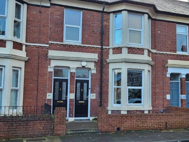 Trevor Terrace, North Shields. NE30. 2 bed flat to rent £895 pcm £207 pw
