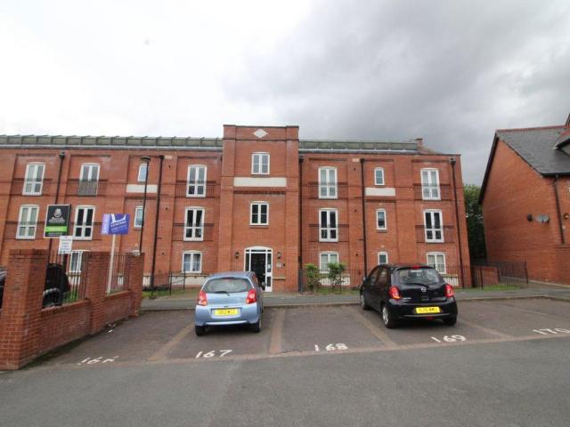 Trevore Drive, Standish 2 bed flat to rent £750 pcm £173 pw