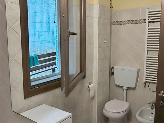 TRE LOCALI ARREDATI IN AFFITTO