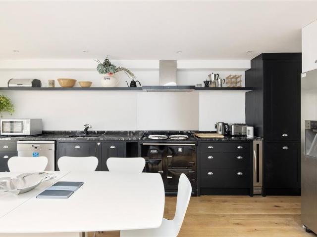 Treadgold Street, London, W11 3 bed terraced house to rent £6,002 pcm £1,385 pw