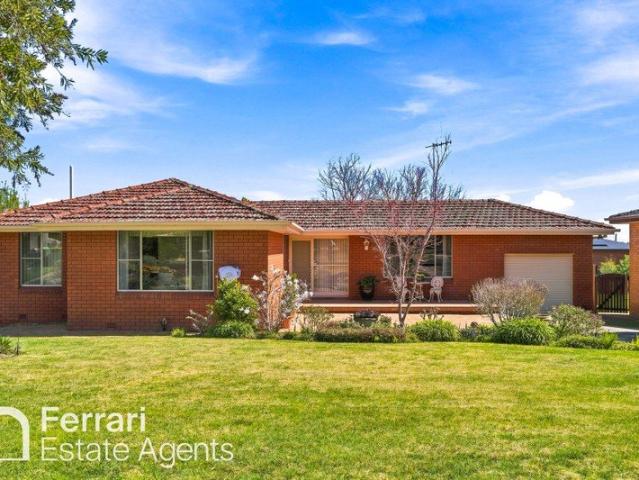 Treasured Home Backdropped by Magnificent Mount Canobolas Views