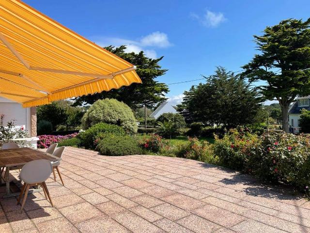 TREBEURDEN: Villa vue sur mer