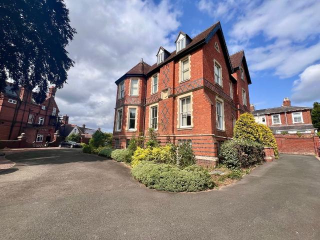 Tredennyke House, Worcester WR1, Studio to rent, £800 pcm | PrimeLocation