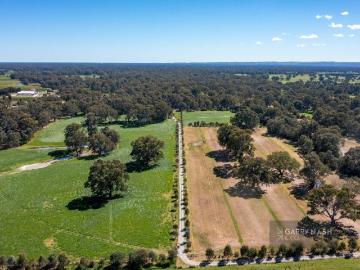 'TREE LANE PARK' LOT 1
