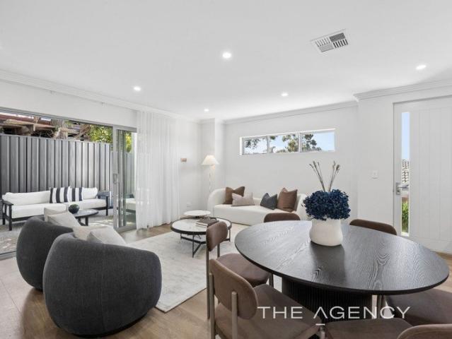 Tree top Living with a View of the Perth Skyline!