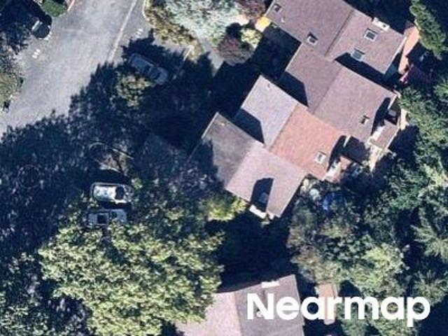Treetop Cres