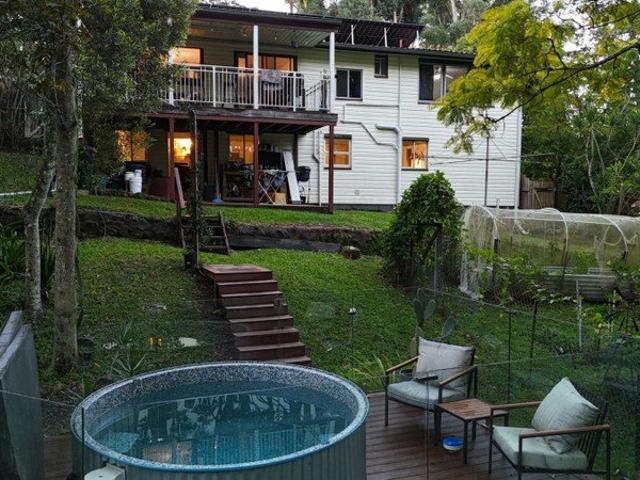 Treetop Views, Character Charm and Modern Comfort