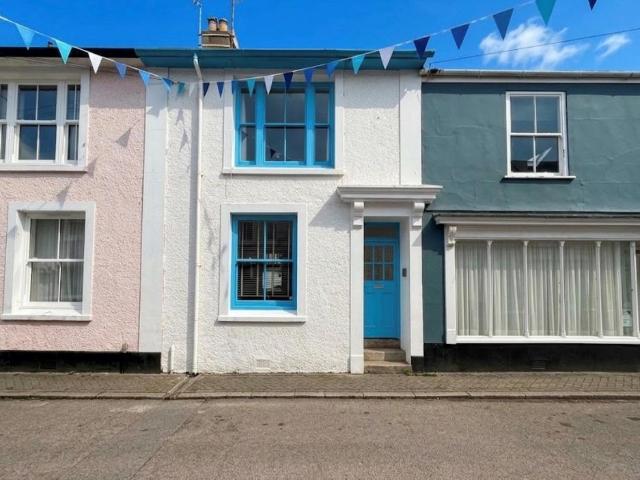 Trefusis Road, Falmouth, TR11 2 bed house to rent £1,400 pcm £323 pw